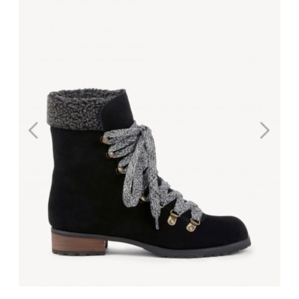 Sole Society Lace up black boots
